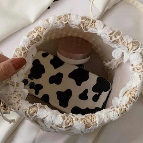 Straw & White Lace Drawstring Bucket Bags - Picture 5 of 5